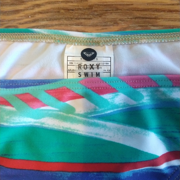 Roxy swim bottoms - Picture 2 of 5